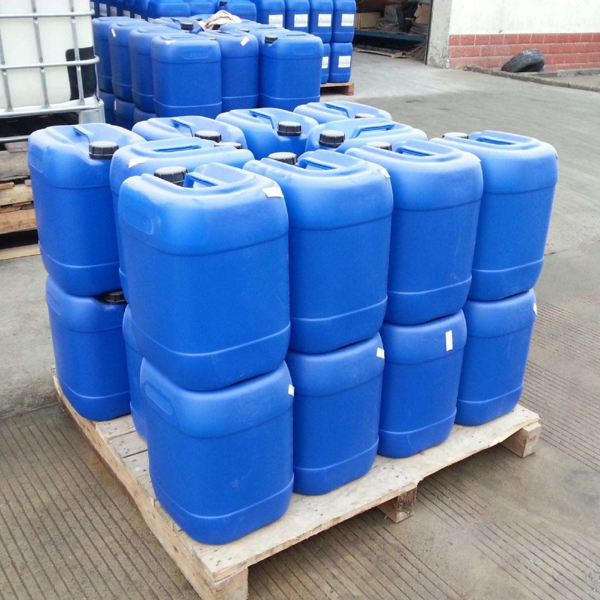 Liquid Caustic Soda Lye 50% / Sodium Hydroxide Lye 50% - Image 4